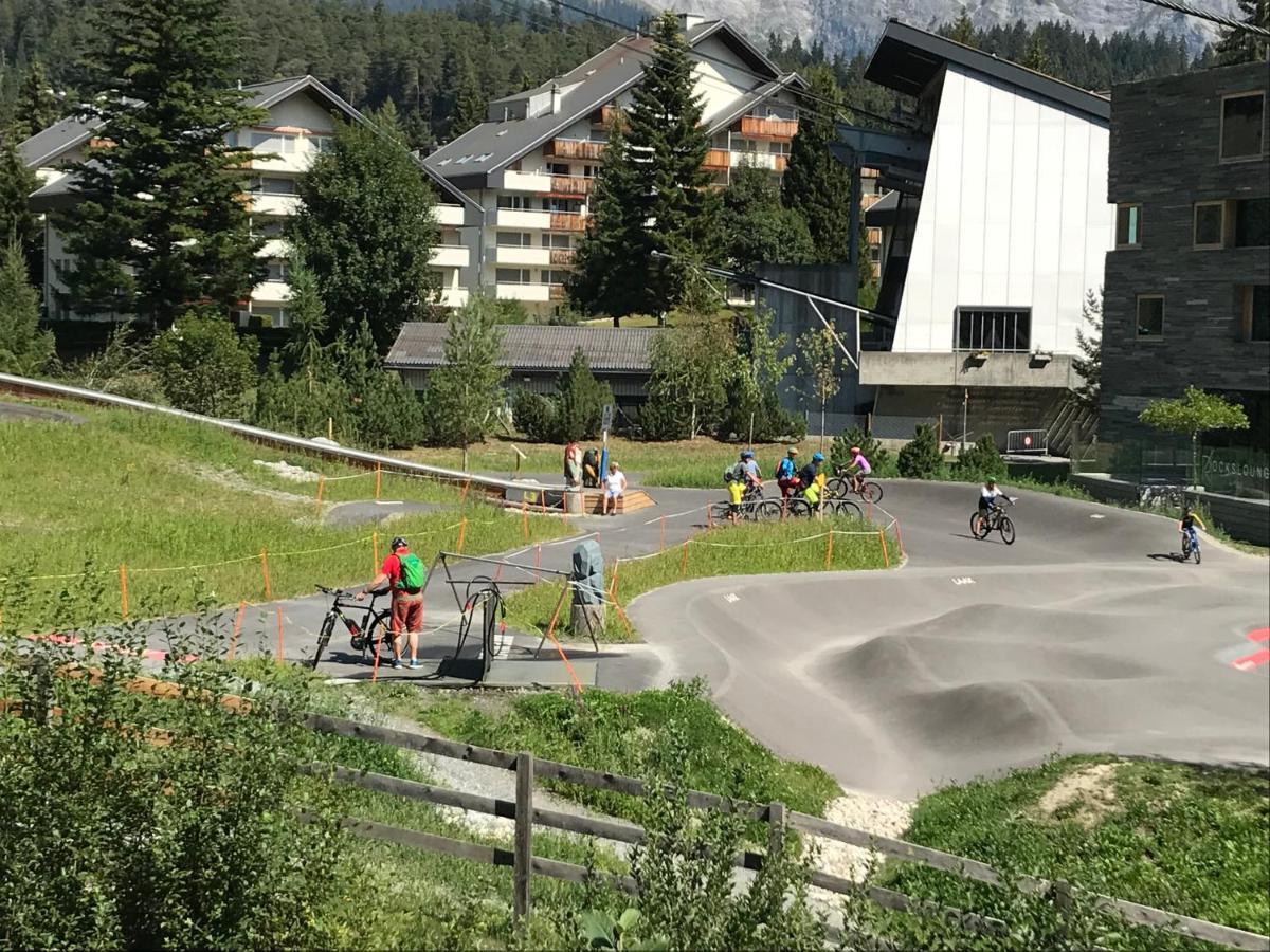 Ferienwohnung Laax Mit Traumblick, Grossem Balkon Und Terrasse Εξωτερικό φωτογραφία